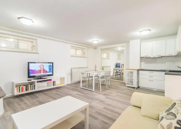 게스트하우스 Complex Kampic 3*